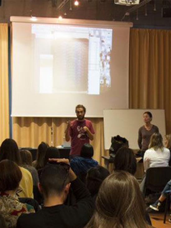 Un evento della scuola di moda e design