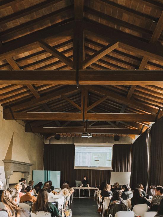 Si possono chiedere borse di studio?