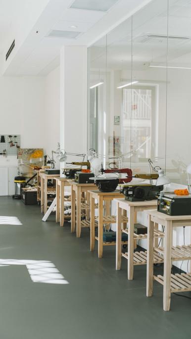 LABORATORI