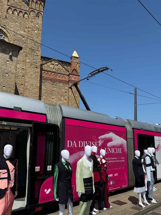 Da Divise a Uniche: la moda si fa empowerment sociale