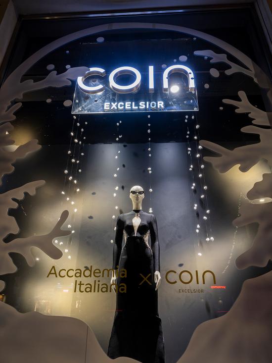 Vetrine natalizie e set fotografico per COIN Excelsior